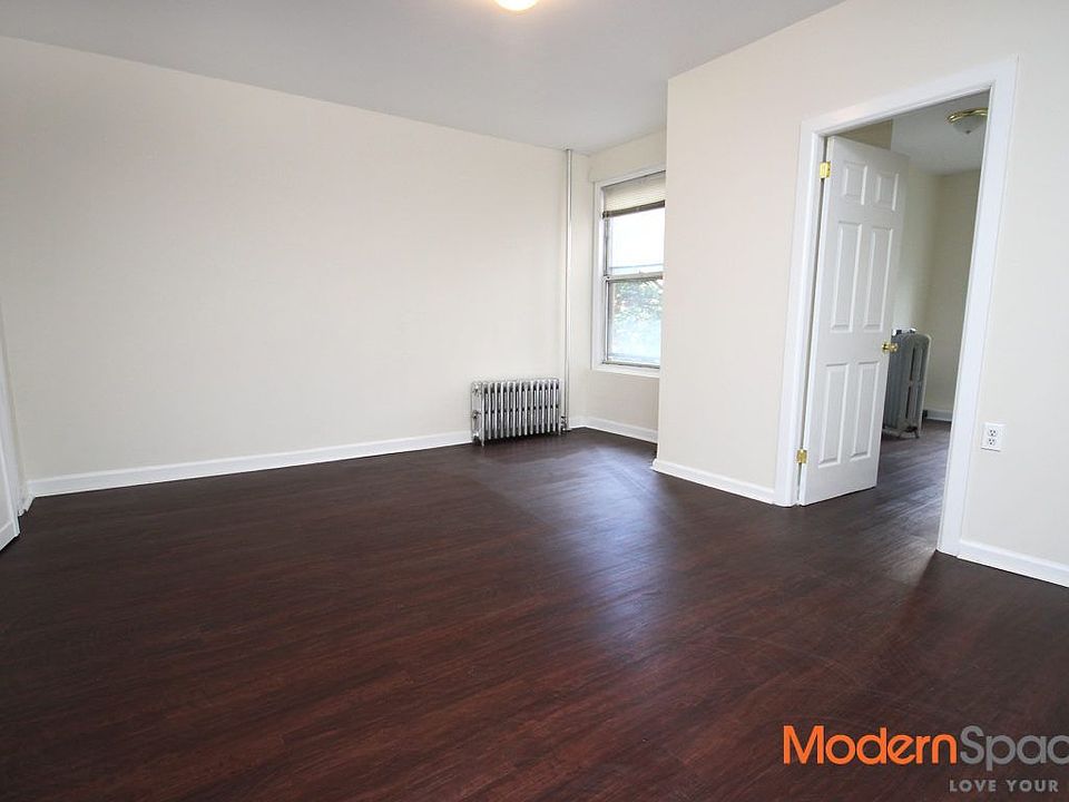1st image of 2425 27th St APT 1-A