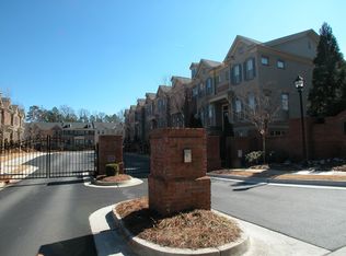 1752 Breyerton Dr, Atlanta, GA 30329