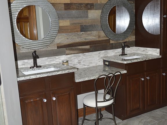 4th image of 3511 Hidden Cove Cir