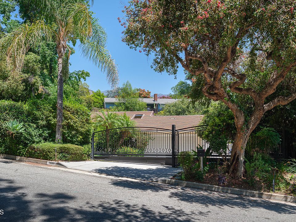 1st image of 1420 Crest Dr