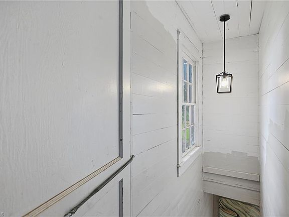 38th image of 985 Traphill Rd