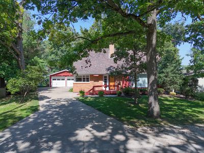 457 Lawndale Ave, Woodstock, IL, 60098