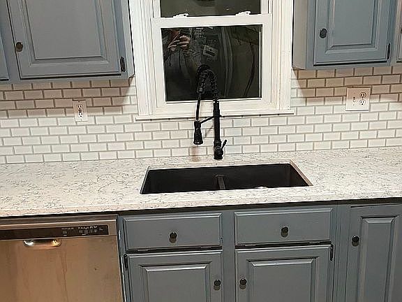 3rd image of 3404 E Ila Dr