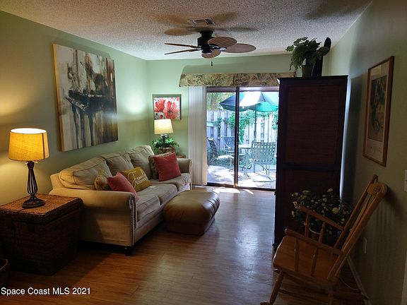 4th image of 8701 Camelia Ct #8701