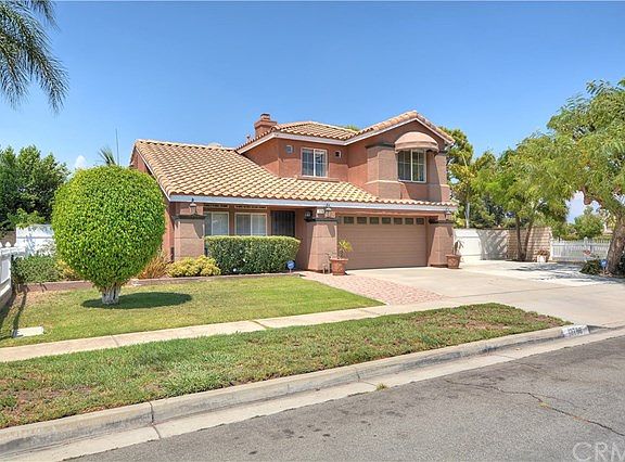 3rd image of 13798 Del Norte St