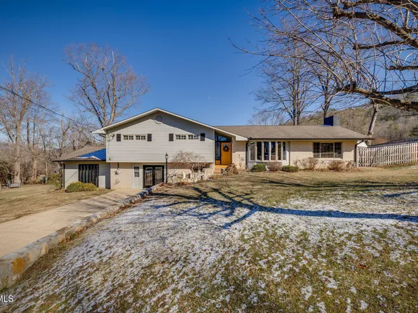 204 Luttrell St, Erwin, TN 37650