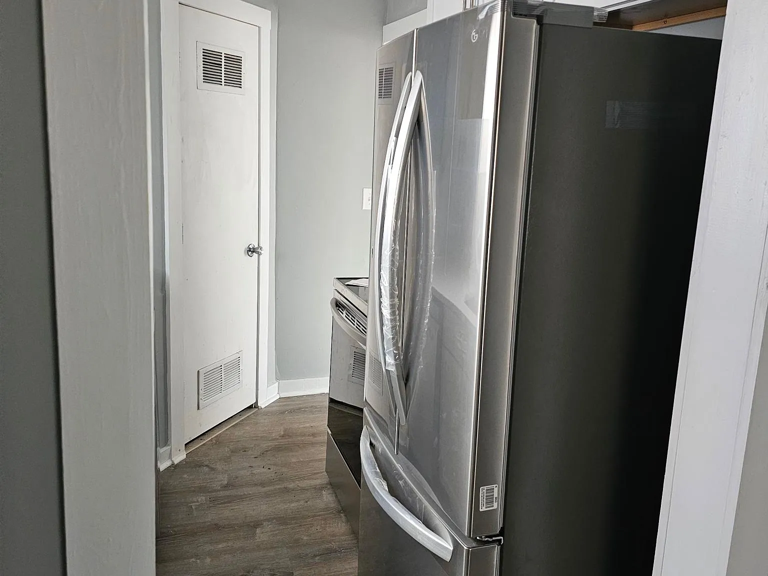 3248 Ralston Ave — Photo 1