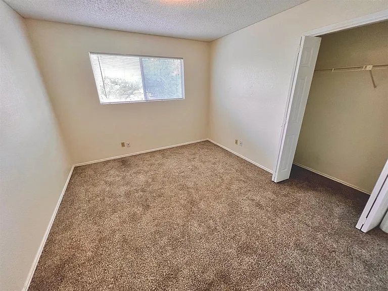 367 Fantail Loop #B — Photo 14