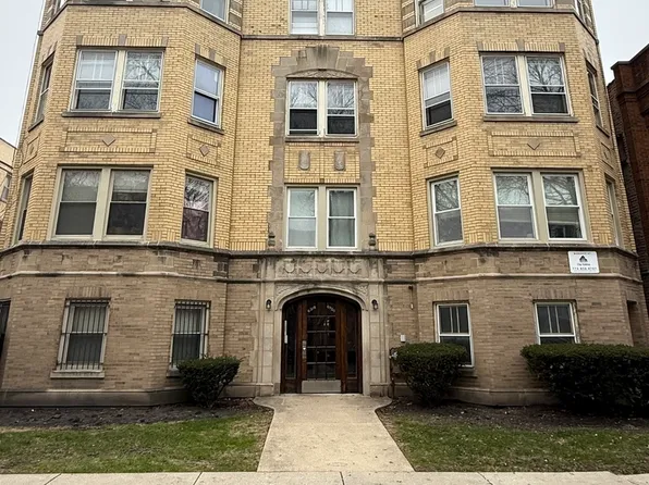 6320 N Artesian Ave #204, Chicago, IL 60659