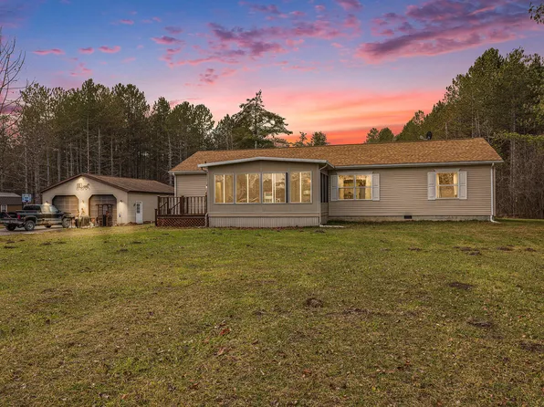 6839 Graham Rd, Grant, MI 49327