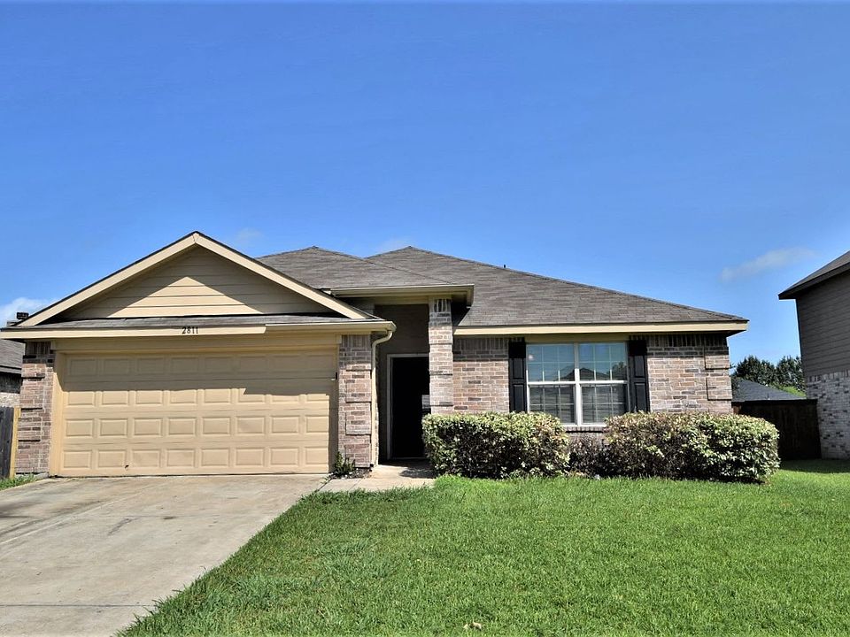 1st image of 2811 Thistlewood Dr