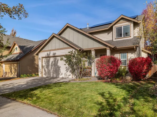 1512 NE Quiet Ridge Ln, Bend, OR 97701