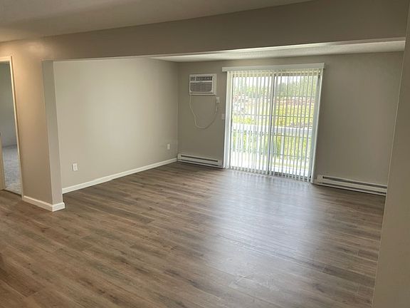 5th image of 6824 Plaza Dr APT 9