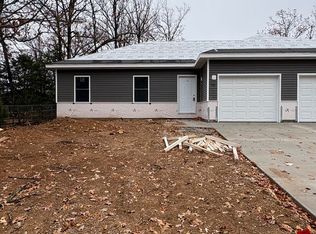 598-596 N Airport Rd, Strafford, MO 65757