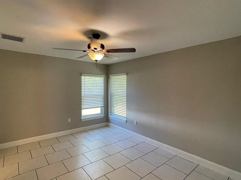 1231 Atwater Dr — Photo 11