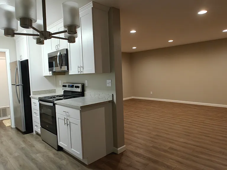 1079 Mohr Ln #D13 — Photo 24