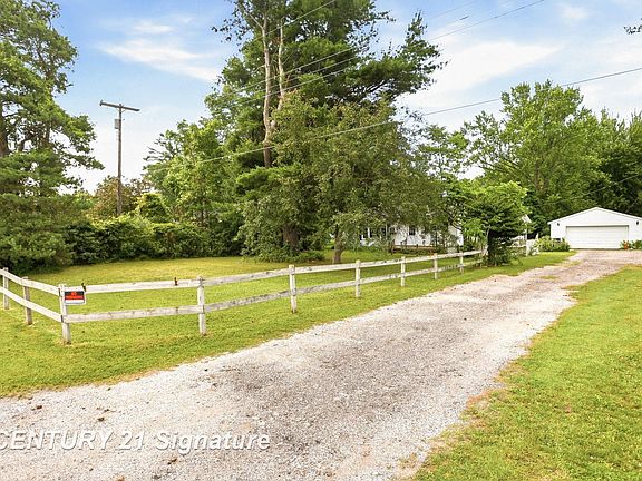 3rd image of 12097 Swan Creek Rd