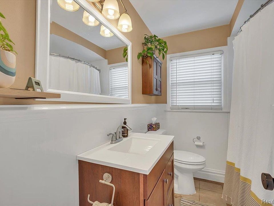 3136 Parker Dr, photo 19