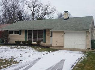 8922 Newkirk Dr, Parma Heights, OH 44130