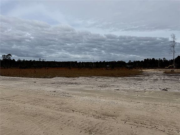 3rd image of 6 Wiregrass Ln