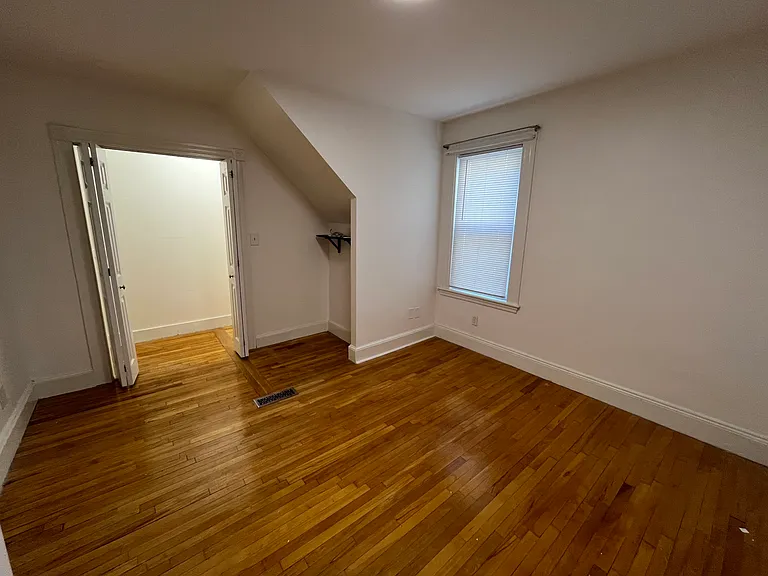 27 Dudley St #1 — Photo 16