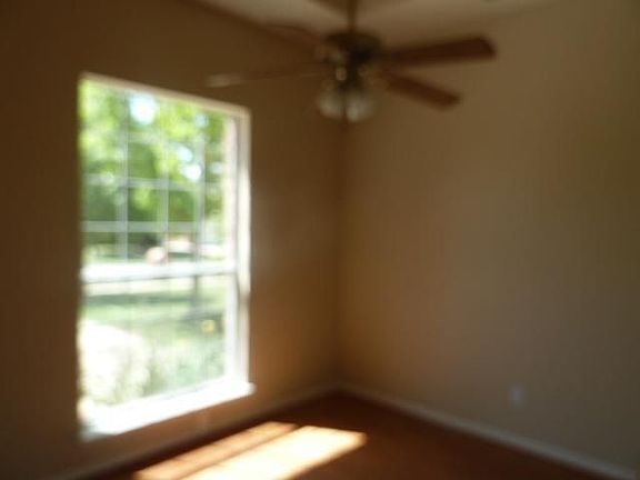 3rd image of 6709 Greenleaf Dr