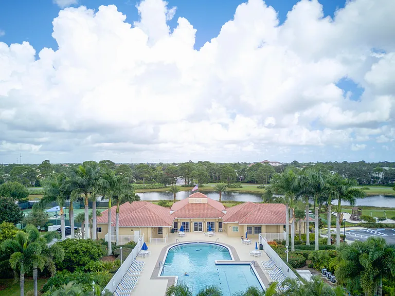 726 SW Aruba Bay — Photo 35
