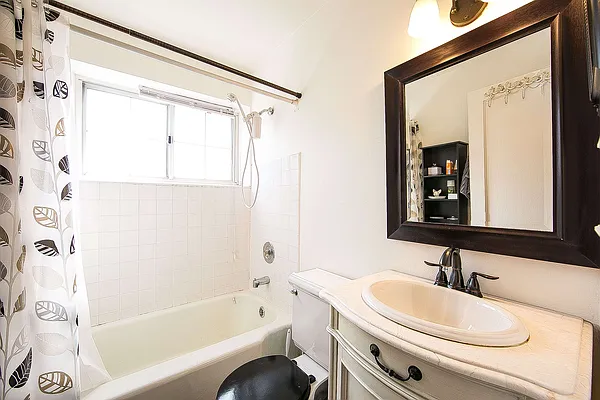 Sold by Century 21 American Homes | media 20