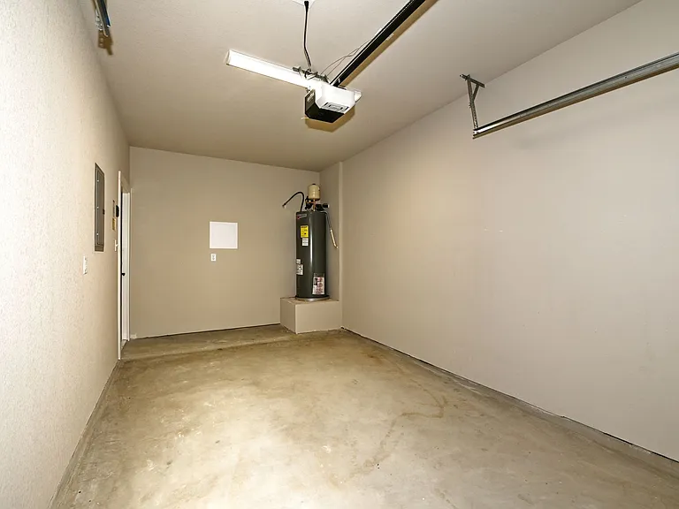 11318 Clearmine St — Photo 16