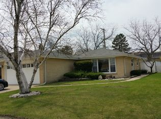 474 Lillian Ln, Des Plaines, IL