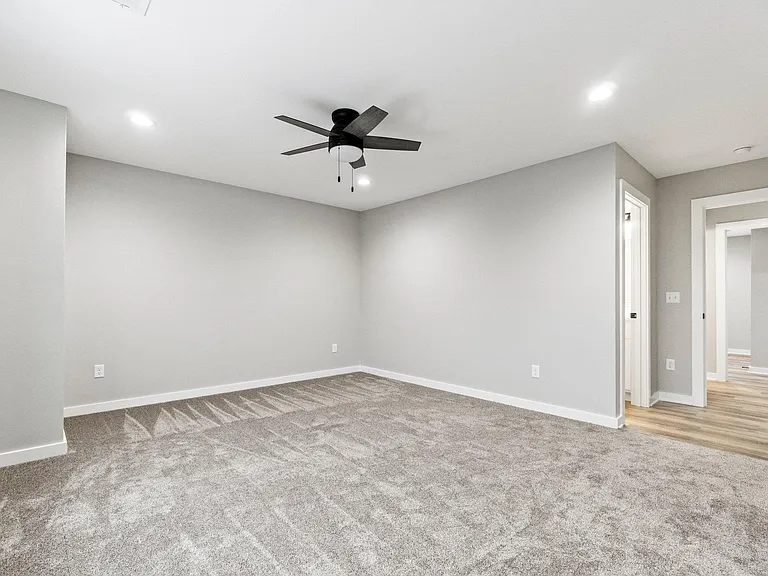 258 N West Hamilton Rd #258 — Photo 23