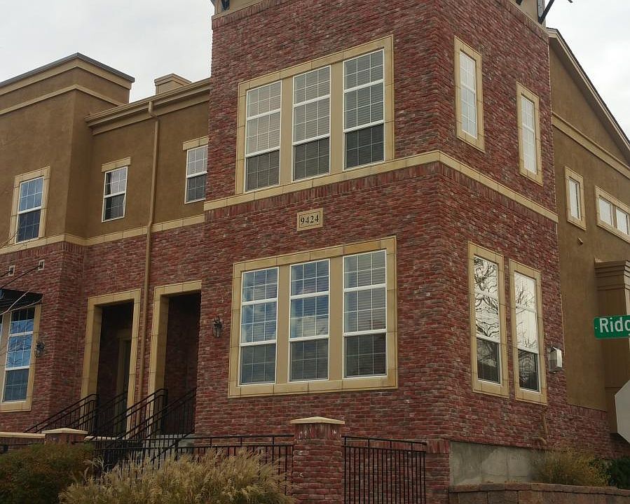 corner unit w/ great sunlight