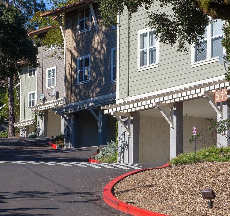 1st image of 511 Acorn Ct