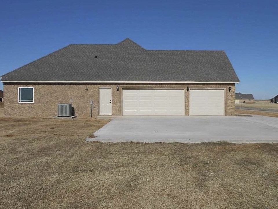 2nd image of 1165 Stillwater Trl