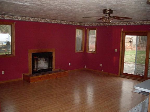 3rd image of 13708 Jewett St