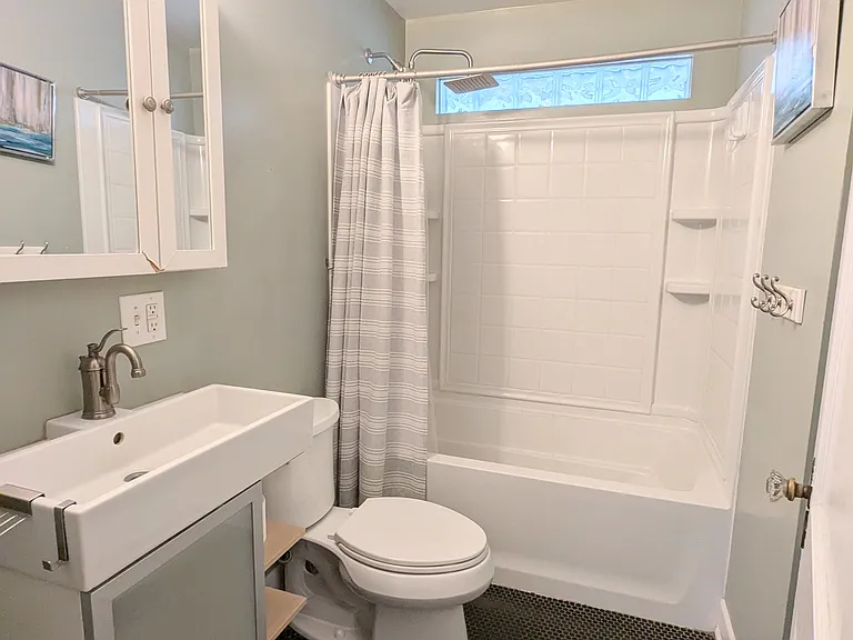 2761 Indianola Ave #2761 — Photo 12