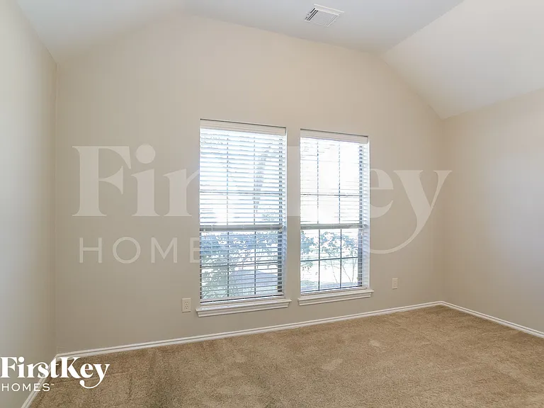 2703 Facet Creek Dr — Photo 11