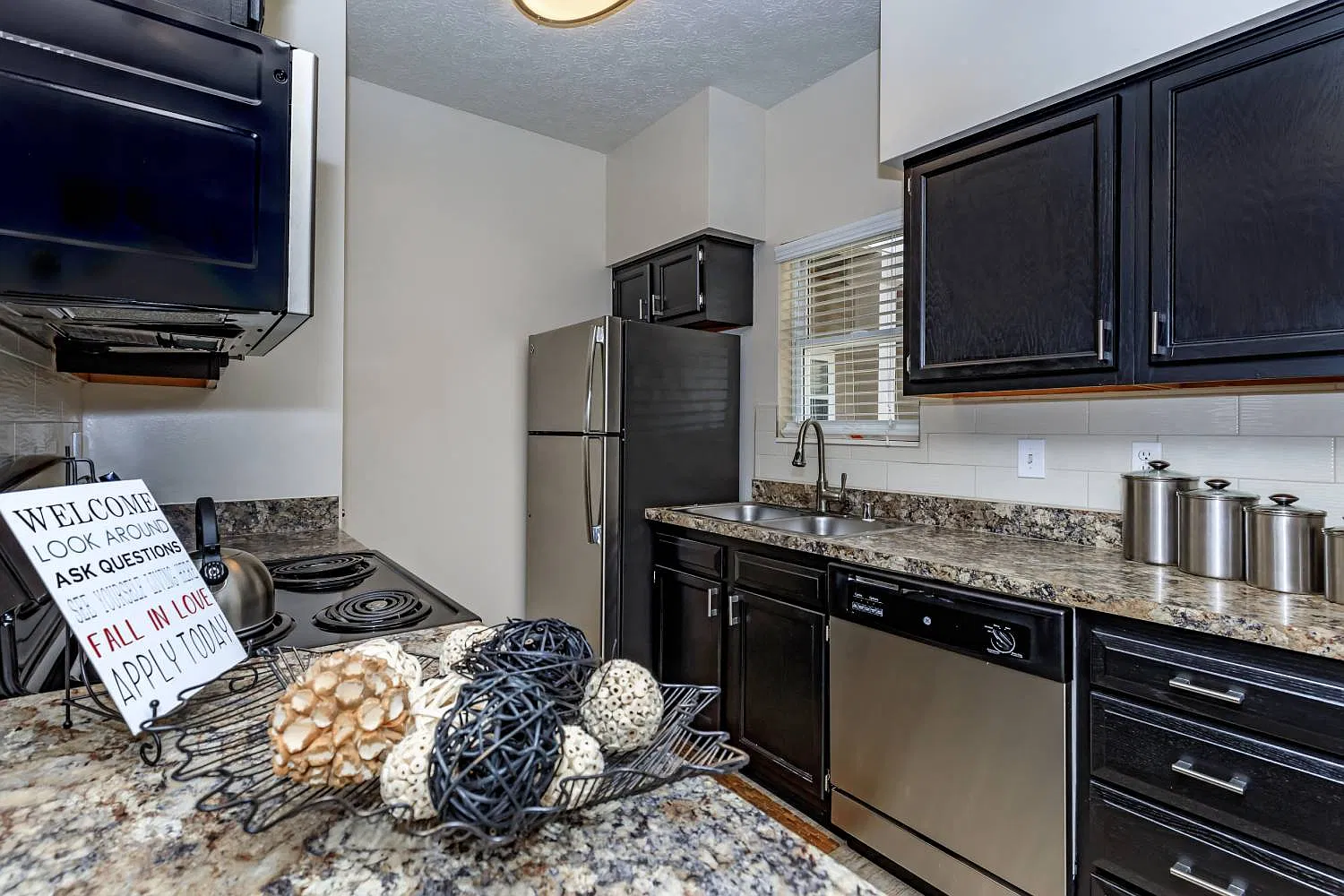 Fenwick Place Apartments — Photo 1