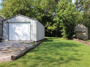 609 N Boone St, Olney, IL 62450