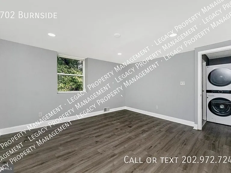7702 Burnside Rd — Photo 8