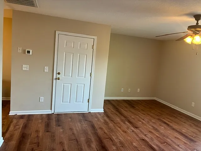 4805 Poplar Crest Way — Photo 10