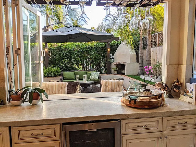 4381 Corte De La Fonda — Photo 17
