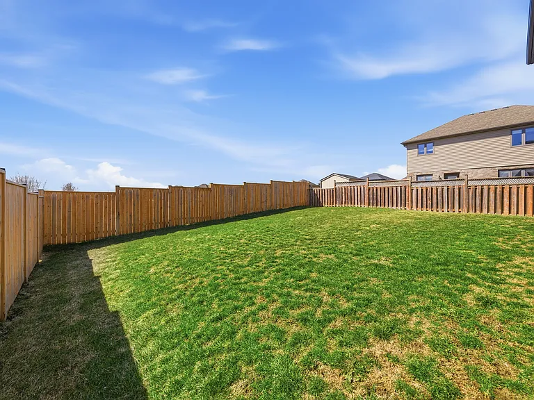 1615 Sandridge Ln — Photo 60