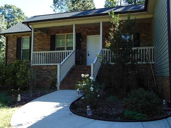 2nd image of 817 Southridge Dr