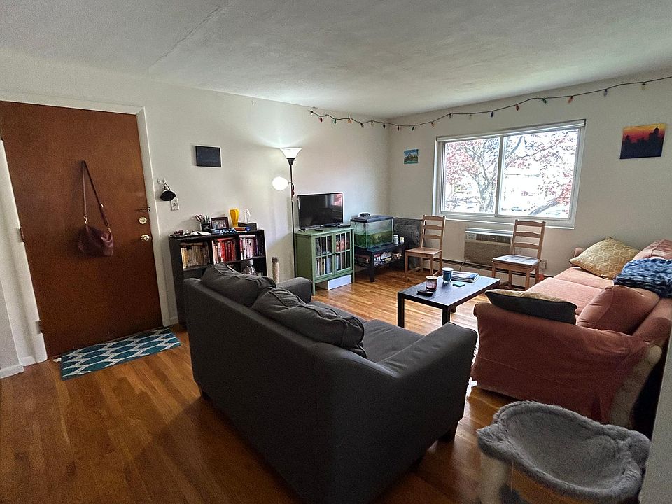 1078 Fellsway, Medford, MA 02155 Zillow