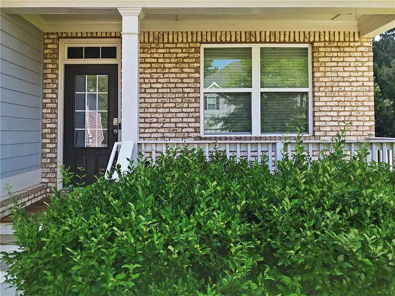 157 Lost Creek Blvd — Photo 3