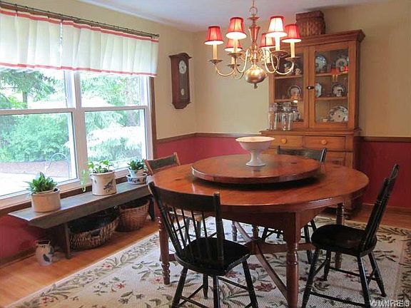 5th image of 189 Parkledge Dr