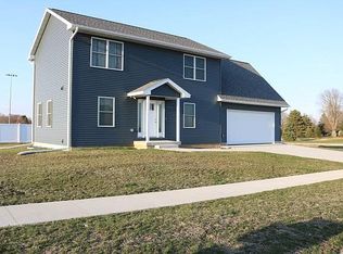 406 Bowers Ave, La Porte City, IA