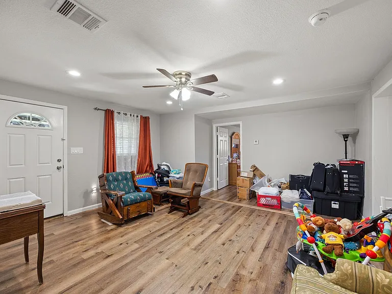 1211 Trimm Ave — Photo 11