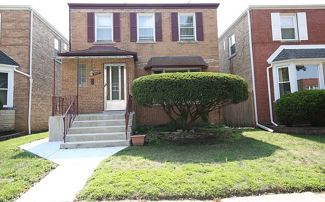 1st image of 2619 W Balmoral Ave